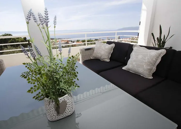 Glavina With Heated Pool Apartman *