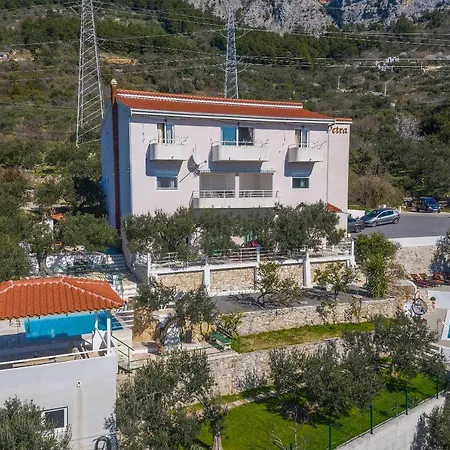 Appartement Glavina With Heated Pool