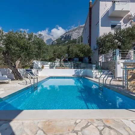 Glavina With Heated Pool Μακάρσκα
