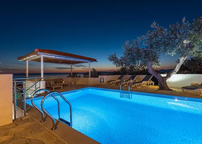 Glavina With Heated Pool Διαμέρισμα *